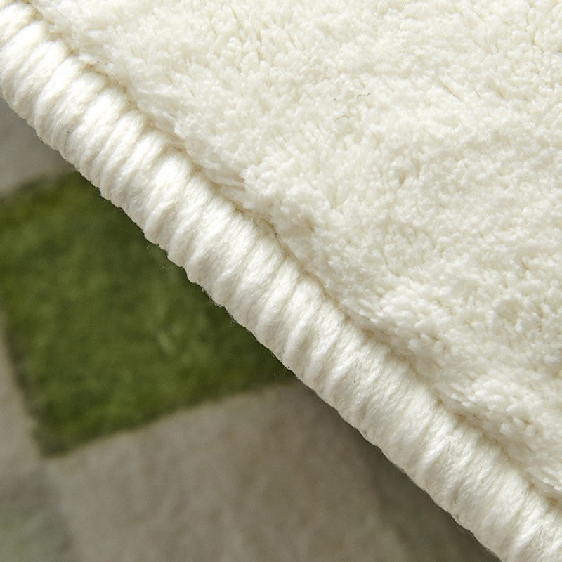 Luxurious and soft synthetic sheepskin rug