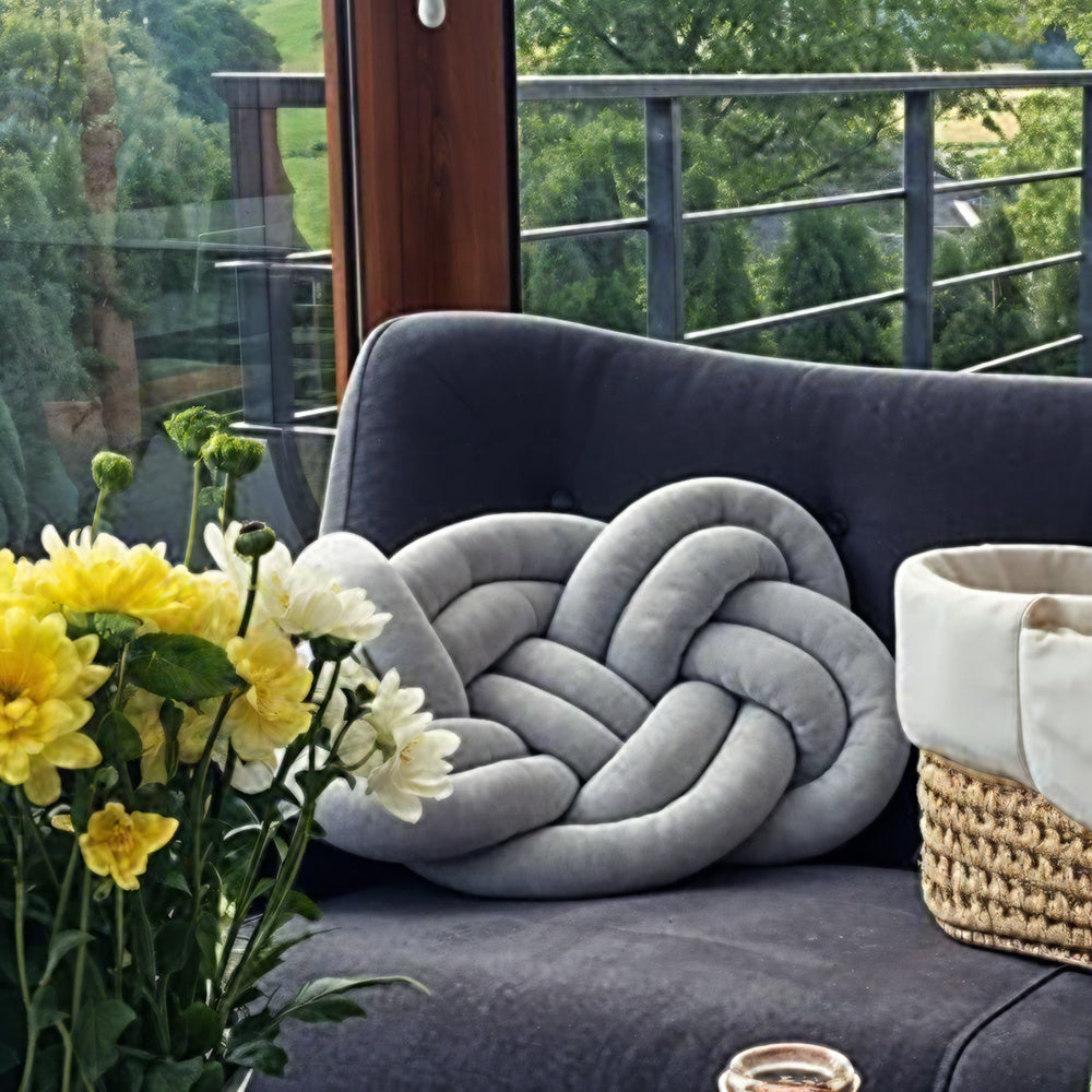 Set of 2 Spandex Knot Pillows