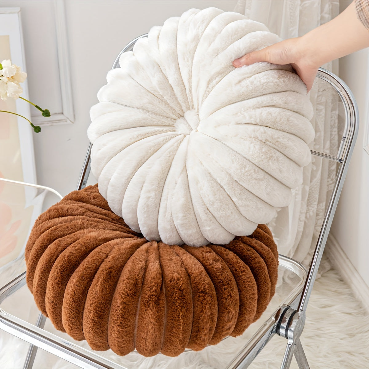 Set of 2 Round Plush Pillows